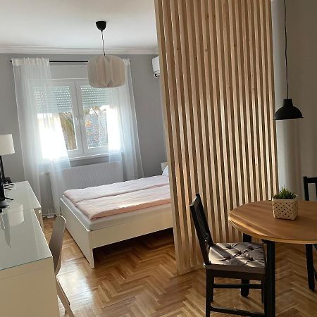 Apartmani سومبور المظهر الخارجي الصورة