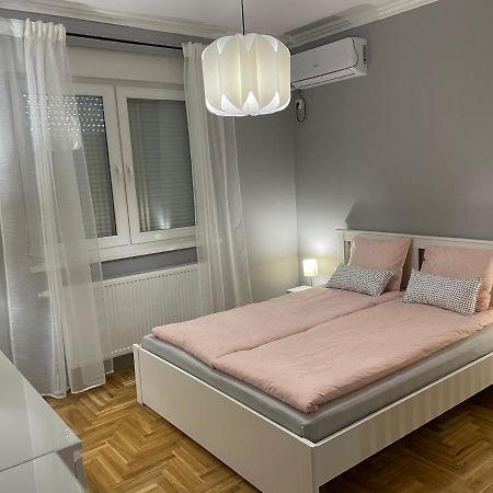 Apartmani سومبور المظهر الخارجي الصورة