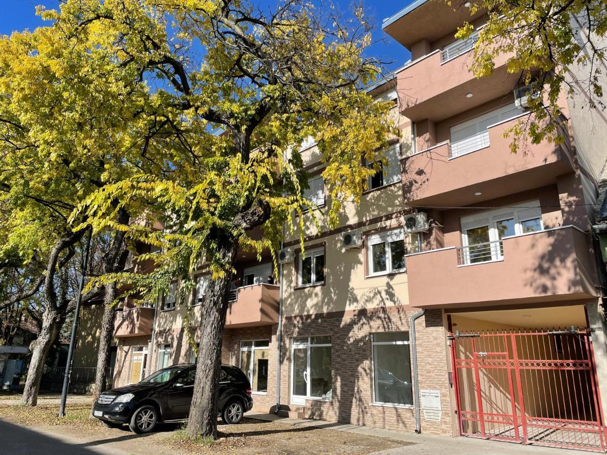 Apartmani سومبور المظهر الخارجي الصورة