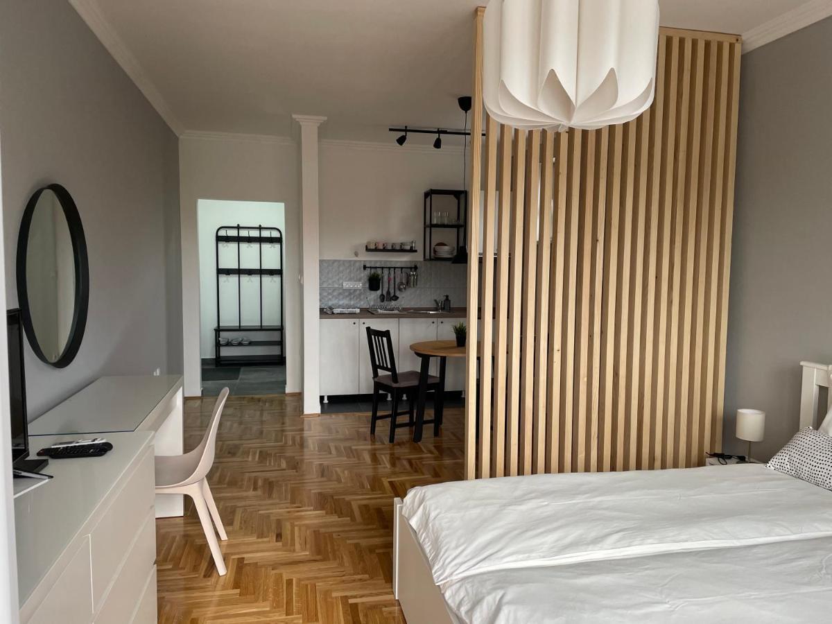 Apartmani سومبور المظهر الخارجي الصورة